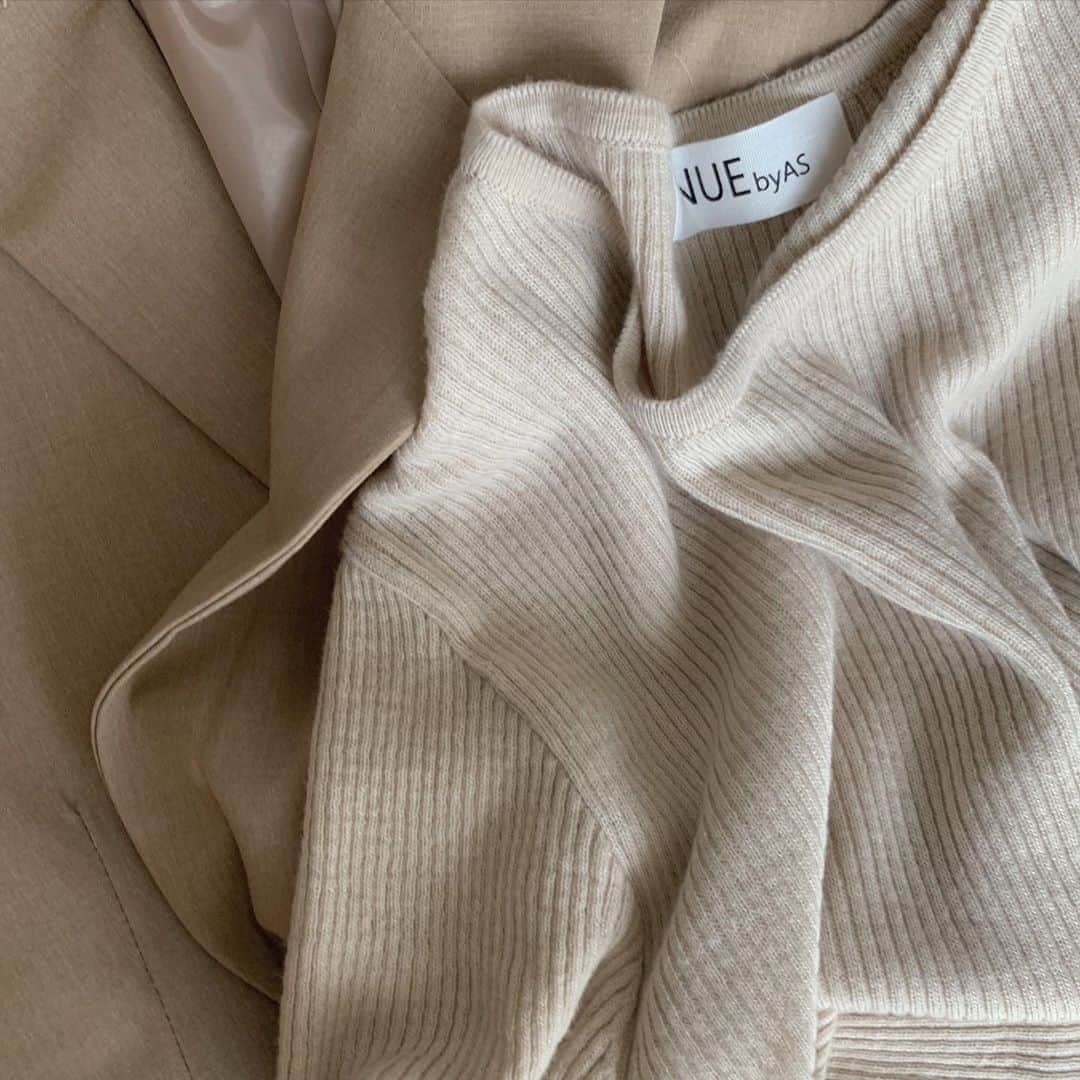 saanaaeのインスタグラム：「🤎 #NUEbyas」
