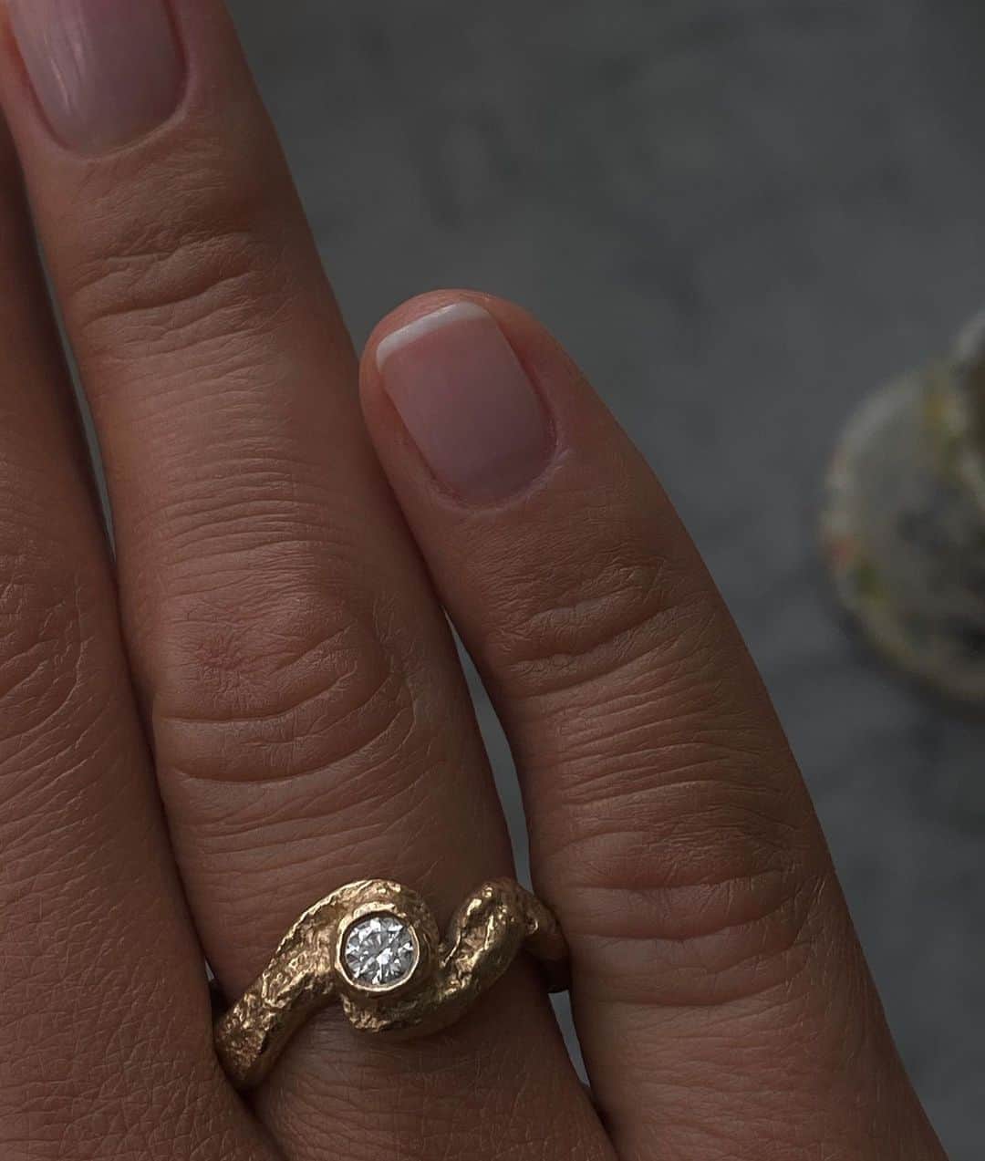 Mathilde Goehlerのインスタグラム：「My heart 🥺 dream ring made by @mariasoerensencom 🤍 reklame/ tag」