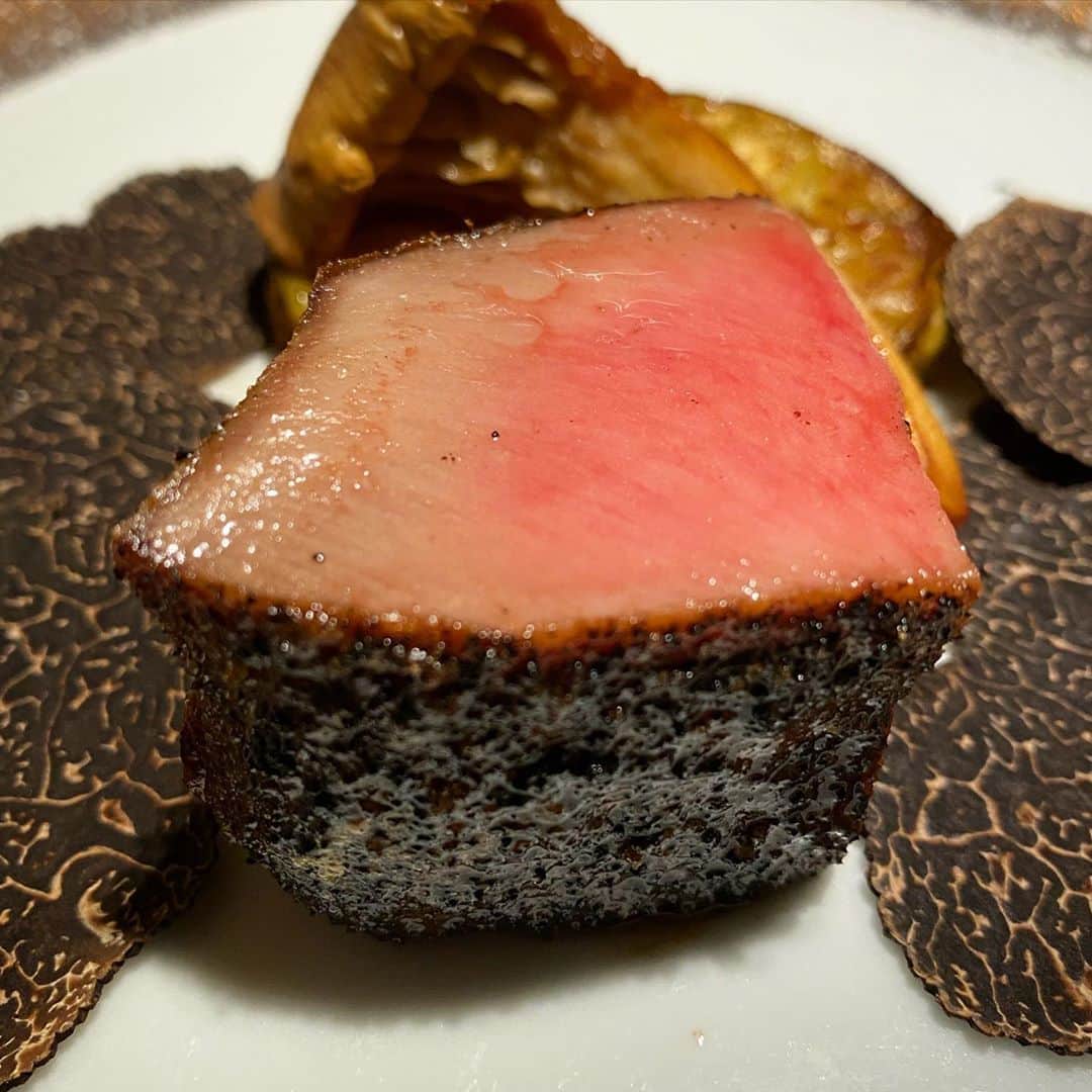 東京肉レポートのグルメインスタ