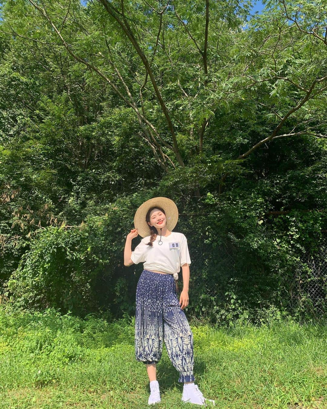 ヒョジョンさんのインスタグラム写真 - (ヒョジョンInstagram)「푸르르다🌿」9月10日 11時38分 - candyz_hyojung