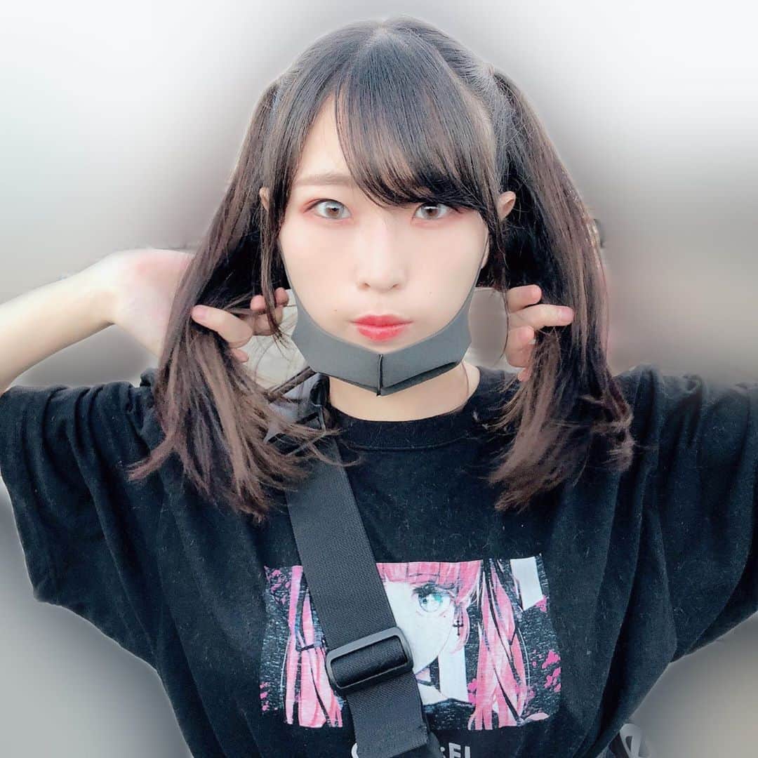 夏木紫帆のインスタグラム：「#地雷メイク #メンヘラ #メンヘラ女子 #ハーフツイン #どげざちゃん #black」