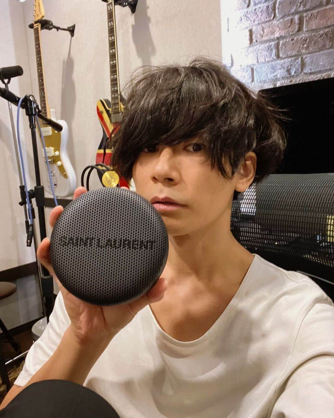 川上洋平さんのインスタグラム写真 - (川上洋平Instagram)「新しいスピーカー #YSL #saintlaurent」9月10日 11時40分 - yoohei_alexandros