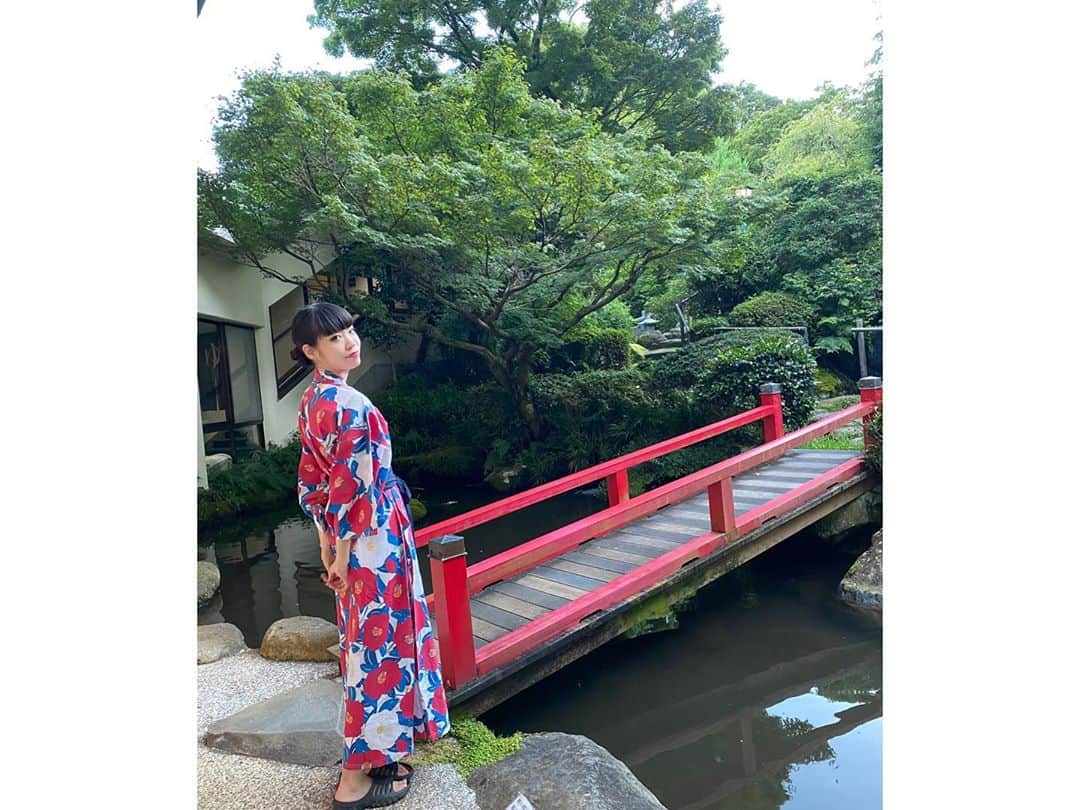 西村季里子さんのインスタグラム写真 - (西村季里子Instagram)「・  好きな浴衣を選べる旅館にして、 かなかとお揃いのものを選んだ🍒  いつもだったら淡い色味にするけど、 かなかに似合うこの色味にしたら 新鮮みがあってとても気に入った🥰  全然見た目も系統も違うのに、 好きなものが一緒だったりして 日々お揃いが増えてくわたちたち👯‍♀️♥️  #温泉 #温泉旅行  #温泉女子  #熱海 #熱海旅行  #旅館 #浴衣 #浴衣女子  #お揃い #お散歩 #follow#followｍe」9月10日 11時48分 - kiriko_nishimura