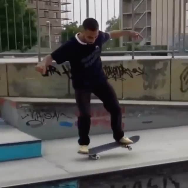 スラッシャーのインスタグラム：「The Mayor @younessamrani」