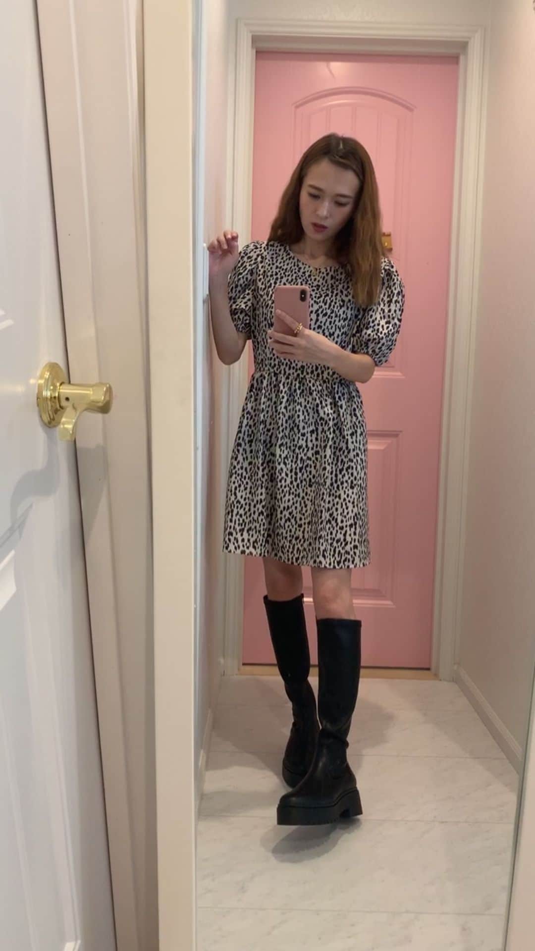 町田亜里香のインスタグラム：「かわいい…秋🍂だね。ヒョウだね🐆」
