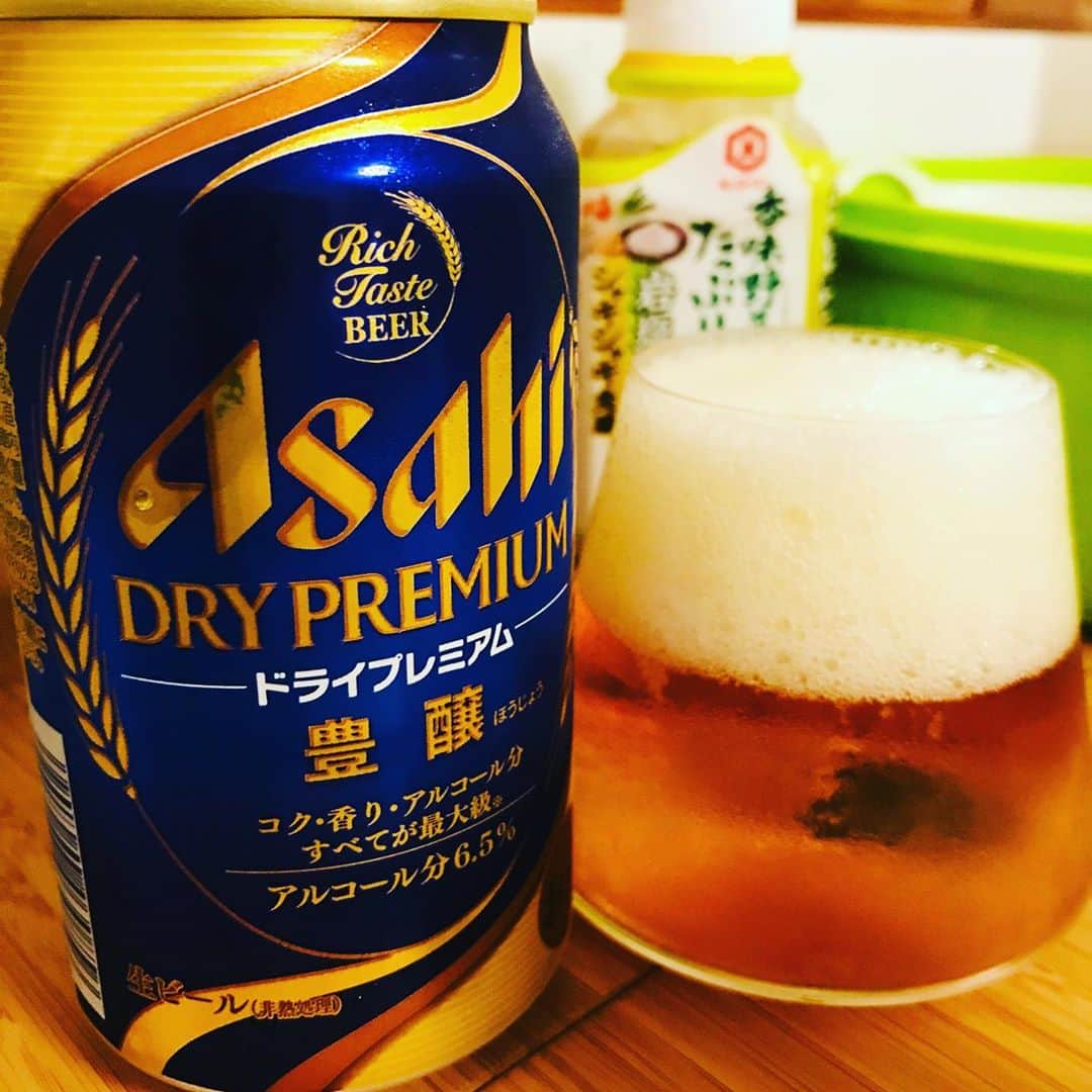 のインスタグラム：「ドライプレミアム豊穣。美味いけど、やはり普通のスーパードライって絶妙なバランスなんだなーと改めて思わされる。#beer #堀井ビールログ」