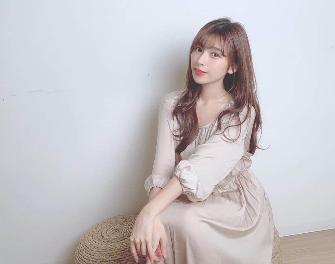 のインスタグラム：「﻿ ﻿ 𓂃𓈒𓏸お知らせ𓂃𓈒𓏸﻿ ﻿ ﻿ 2020年10月1日より、“新生  #関ガール ”として﻿ 活動することが決定しました！！！﻿ ﻿ j:comをはじめ、関西のケーブルテレビの﻿ イメージガールです⋆︎*﻿ ﻿ 色々なバライティーに挑戦して、元気いっぱい﻿ 番組を盛り上げていきますよ🤗💖﻿ ﻿ 初めてのレギュラー番組なので、﻿ 多くの方に見て頂きたいです！﻿ ﻿ 応援よろしくお願いします( ⁎ᵕᴗᵕ⁎ )﻿ ﻿ ﻿ ﻿ ﻿ ﻿ ﻿ ﻿ ﻿ ﻿ ﻿ ﻿ #jcom #ジェイコム #関ガール #イメージガール ﻿ #撮影データ #撮影風景 #撮影 ﻿ #オフショット #offshot ﻿ #番組 #テレビ #tv #ケーブルテレビ #バラエティ ﻿ #関西 #兵庫 #大阪 #地方 ﻿ #清楚 #清楚系女子 #綺麗めコーデ #上品 ﻿ #上品コーデ #ワンピース #ワンピースコーデ ﻿ #ゆる巻き #ロングヘア #髪型 ﻿ #hairstyle #haircolor ﻿ ﻿ ﻿ ﻿」