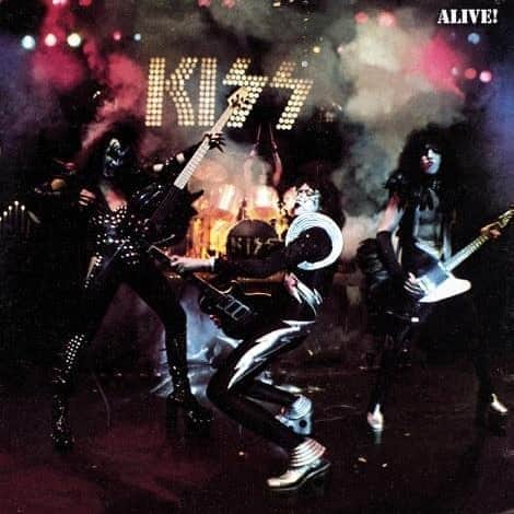 KISSさんのインスタグラム写真 - (KISSInstagram)「#KISSTORY: 45 Years Ago Today - September 10, 1975 - #KISS released their legendary ALIVE! album.   Tell us what KISS ALIVE means to you, #KISSARMY.」9月10日 19時43分 - kissonline