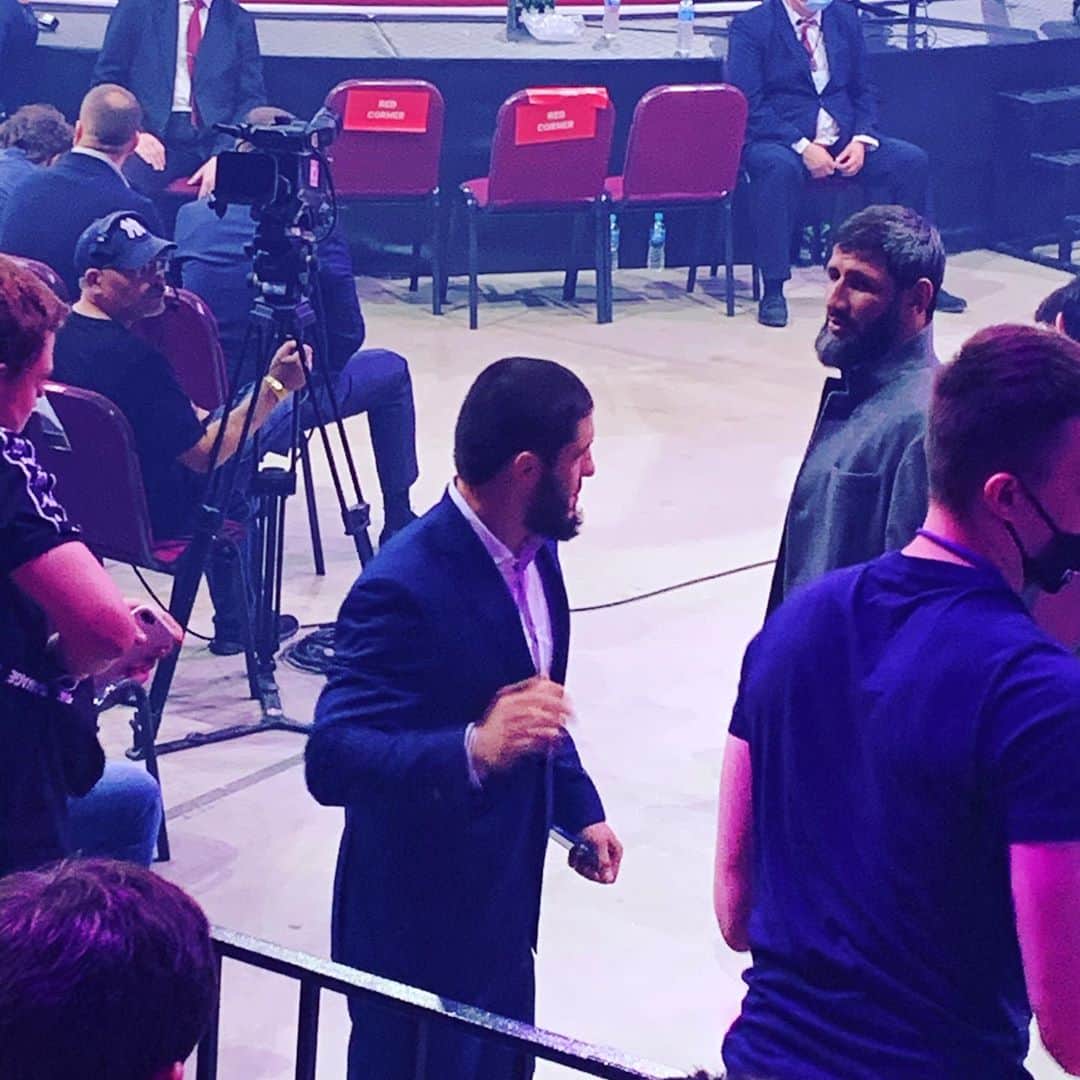 ユーリ・ラリオノフさんのインスタグラム写真 - (ユーリ・ラリオノフInstagram)「Вчерашний вечер на высоте 💪🏼спасибо братишке за это зрелище!!! Было круто и конечно все скорбим и помним ВЕЛИКОГО человека, мужа, отца и тренера🙏🏼🙏🏼🙏🏼」9月10日 14時20分 - lariuki4