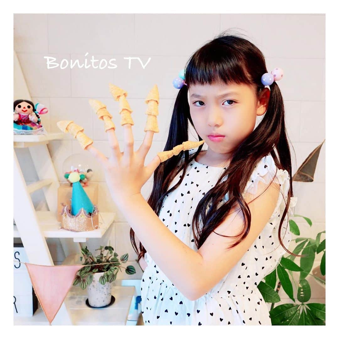 Bonitos TVのインスタグラム：「❤︎2020.9.10❤︎ ✴︎ ✴︎ ✴︎ こうゆう食べ方した事ある？ 😎✨ ✴︎ ✴︎ 動画はyoutubeで公開してるよ♡ 是非見てねー☆ ʚ♡⃛ɞLᵒᵛᵉᵧₒᵤʚ♡⃛ɞ(ू•ᴗ•ू❁) （リンクはプロフィールに貼ってるよ★） ✴︎ ✴︎ #ig_kids #instababy #littleandbrave #instakids #ig_love_baby  #instagram_kids #pixel_kids  #cute #cute_ig_kids #cutekidsclub  #cutebabyandkid  #lovekids_  #ig_kidsphoto #makeup #cute_ig_kids #kidsgram_tokyo #momswithcameras #親バカ部 #igkiddies #kids_japan #ママカメラ #小学生 #cinemagraph #カメラ #コズレ　#rainyday  #ユーチューバー好きと繋がりたい #ユーチューバー　#こそだて日記　#ぱっつん前髪  #ゆーちゅーばー」