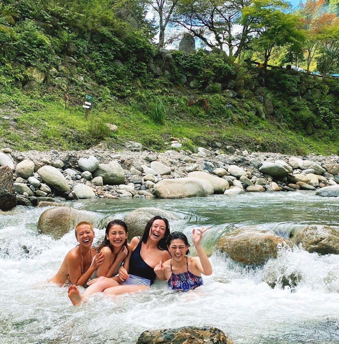 のインスタグラム：「#サウナ女子 の全力笑顔◡̈⃝︎🌈」