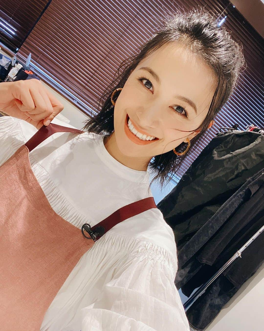 高橋ユウさんのインスタグラム写真 - (高橋ユウInstagram)「今日は、お料理してますよ〜🍛🍝 hairmake up by @yusuke_kasuya かっちゃんです💄 #cooking #クッキング #撮影 #hairmake #makeup」9月10日 14時51分 - takahashiyu.official