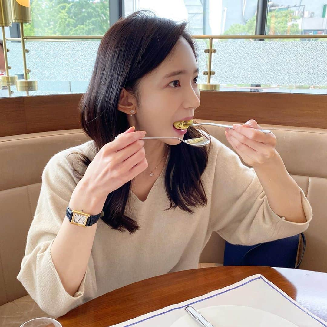 キム・ミニさんのインスタグラム写真 - (キム・ミニInstagram)「어젯밤에 달리기했는데  오늘 아침부터 또 나가고싶은 청순이와 점심 식사 놓치고  맛있는 음식이 먹고싶은 청순이누나  🐶  #청순일기」9月10日 14時56分 - mimiwor