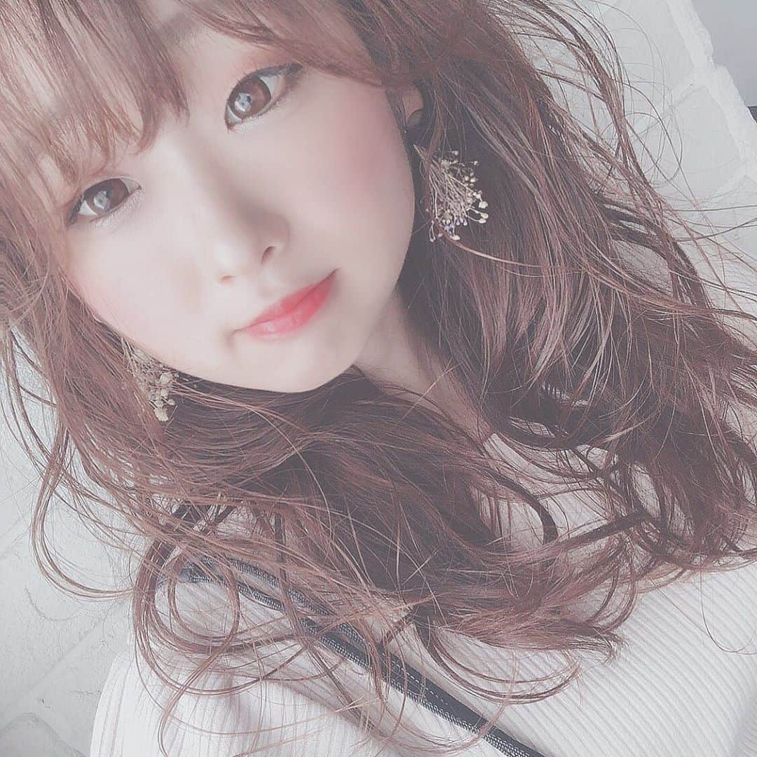のインスタグラム：「. ヒルバレーの撮影の為に、ヘアセットしていただきました💓 👉@h_a_y_a_t_o_hairstyle  朝4時半起きしてくれて本当にありがと🙏🏻 めちゃくちゃお気に入りの髪型😽 . #hillvalley #撮影 #撮影モデル #ヘアセット #表参道 #美容院 #ファッションショー #被写体モデル #サロンモデル希望 #サロンモデル #サロンモデル募集中 #関東サロンモデル #関東サロモ #サロモ #撮影モデル #撮影依頼募集中  #fff #lfl #インフルエンサー  #model #お洒落さんと繋がりたい #followｍe #instagood #fashion #アンバサダー  #カメラ好きな人と繋がりたい #ポートレート撮影 #メイク好きな人と繋がりたい #一重」