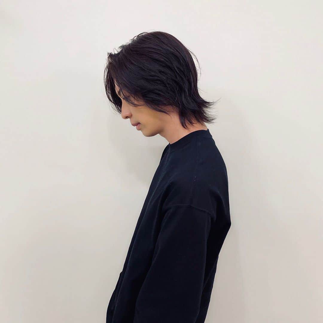 丸山龍星さんのインスタグラム写真 - (丸山龍星Instagram)「仕事の為に髪の毛を整えて貰いました〜♪ トリートメントのお陰でサラサラになった…  ありがとうございました✨」9月10日 16時10分 - ryusei_maruyama