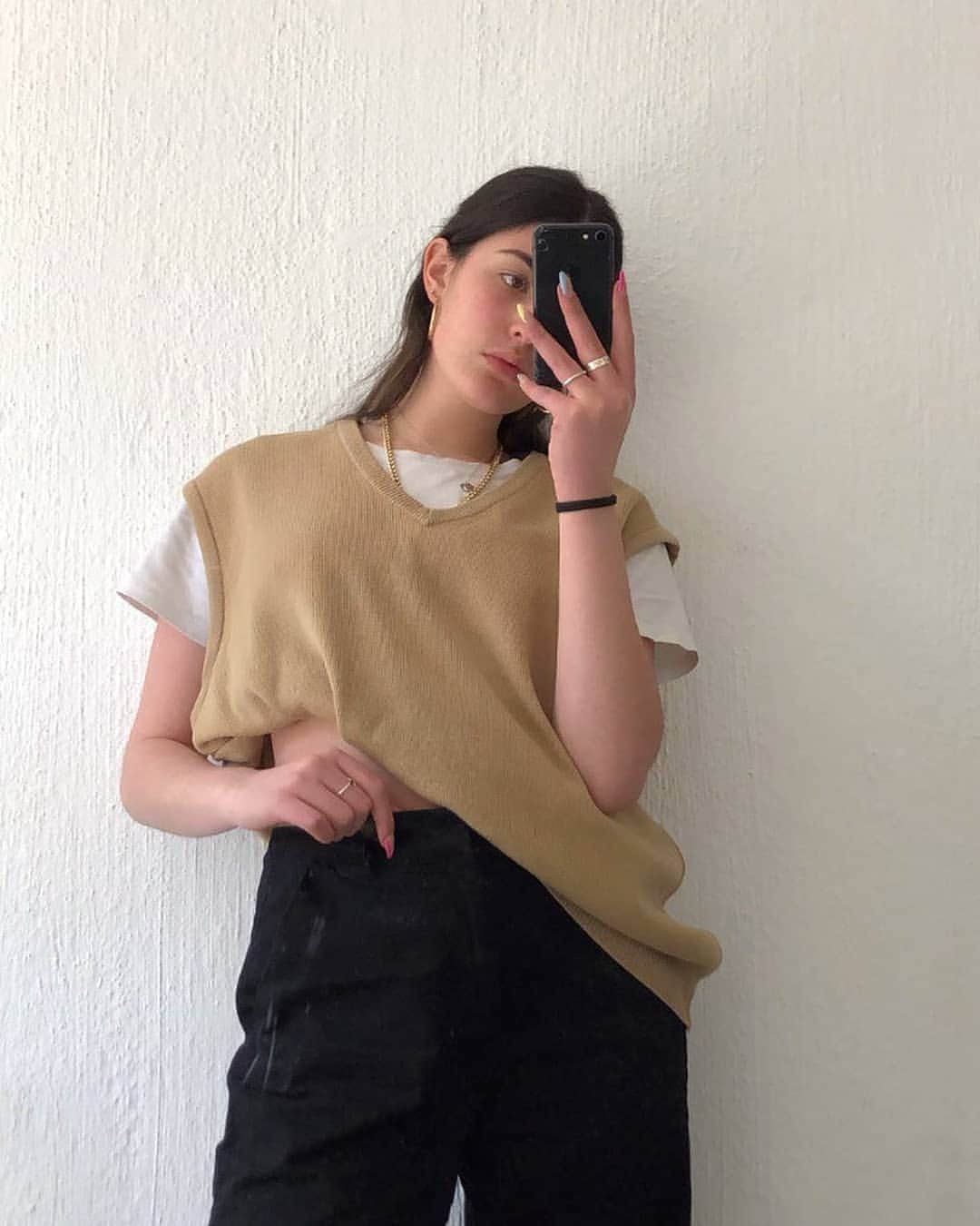 プリングル オブ スコットランドのインスタグラム：「Oversized for the win 👌 #OOTD by @izzy.goldberg」