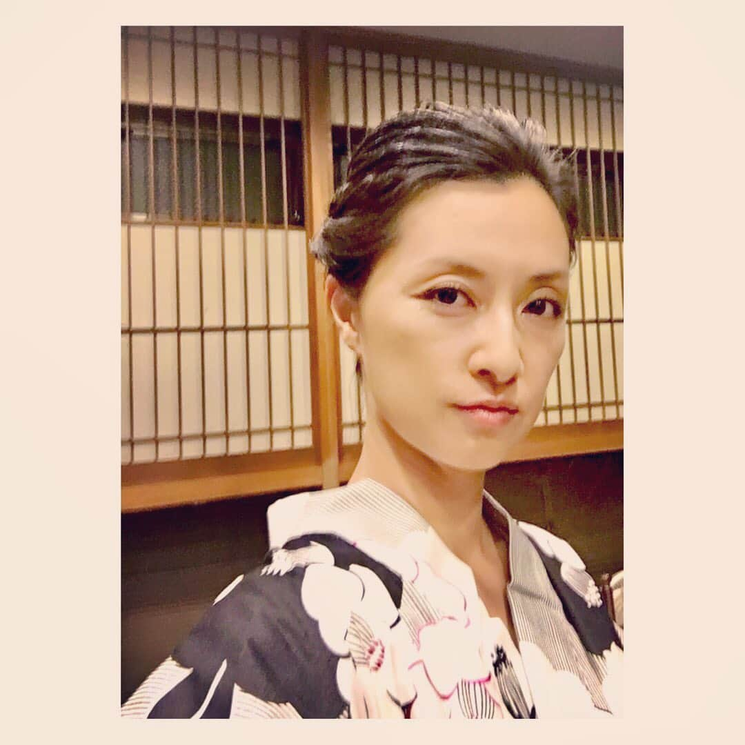 伴都美子さんのインスタグラム写真 - (伴都美子Instagram)「✔️﻿ ﻿ 美しいお料理とお酒、﻿ 大変美味にございました。﻿ ﻿ 酔うた。。﻿ ﻿ ﻿ #9月9日﻿ #重陽の節句﻿ #菊酒 #邪気払い﻿ #通潤酒造  #寛政蔵  #山都町」9月10日 16時43分 - van._doasinfinity