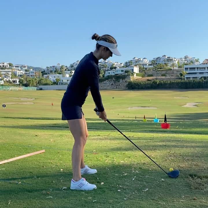 ベアトリス・レカリのインスタグラム：「You guys tired yet? @birdieeyesgolf」