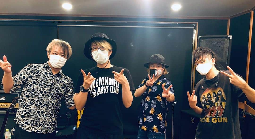 tokuのインスタグラム：「toku/GARNiDELiAのTTMC、9/22のVol.4は atsuko(angela)さんを迎え、コラボレーションライブを開催！この日にしか見れないライブを、是非お見逃しなくー！ 本日バンドリハでした🤗 #atsuko #angela #GARNiDELiA #TTMC #streaming+」