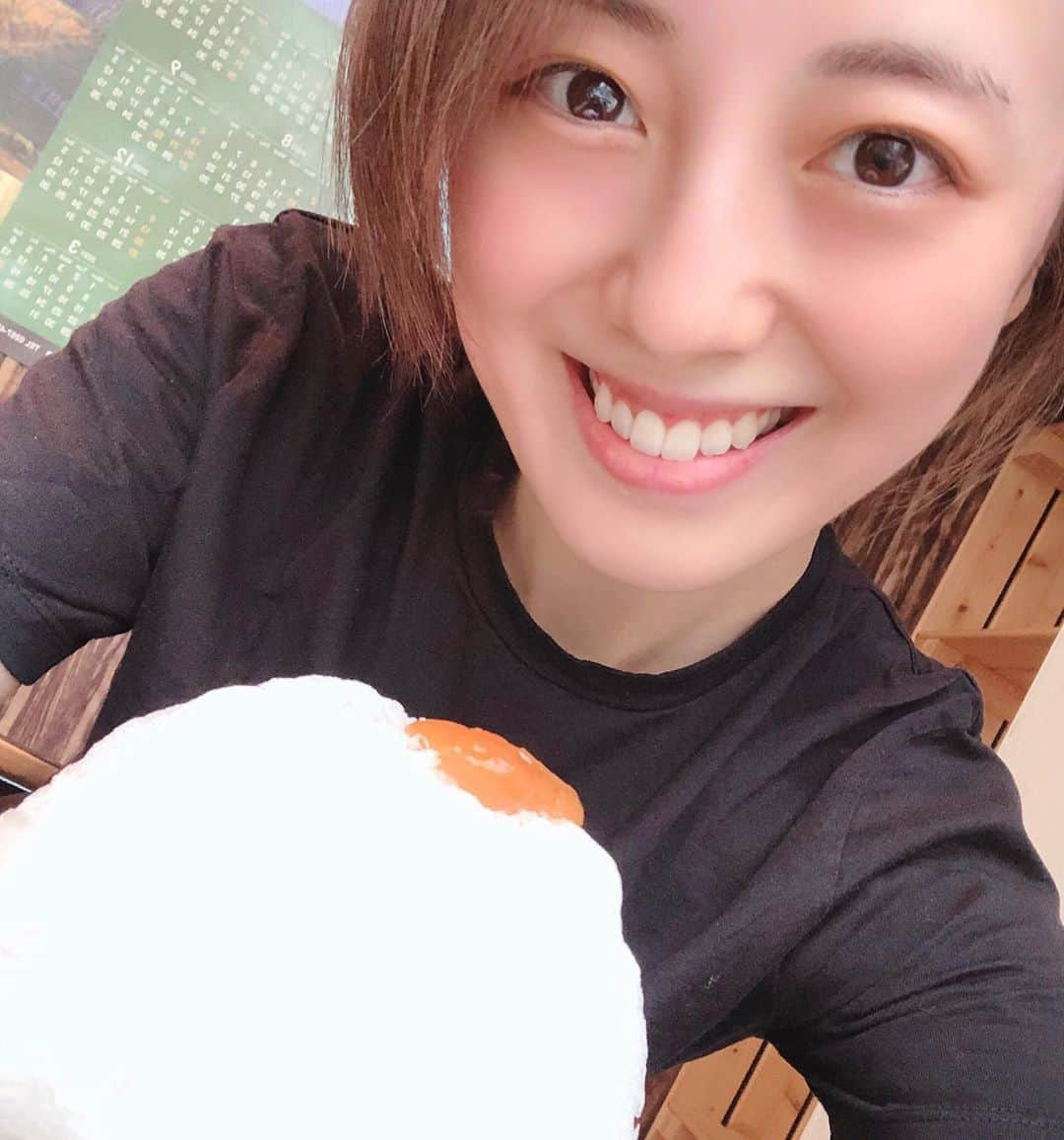 沢井美優さんのインスタグラム写真 - (沢井美優Instagram)「白米ではございません🍚 あんずのかき氷🧡 月日というのは 流れていくものですね。。  #沢井はかき氷でできています  #沢井はかき氷です #🍧#氷女  #白米じゃないよ #氷が主食 #TKG風 #あんず氷  #かき氷 #かき氷大好き #かきごーらー  #かき氷部 #かき氷巡り #かき氷マニア #shavedice #sweets #🍦#love  #笑顔溢れる毎日を  #あなたも #わたしも  #明日もきっと素敵な一日  #秋めいて #🍁  ﻿ ﻿」9月10日 17時39分 - sawai_miyuu