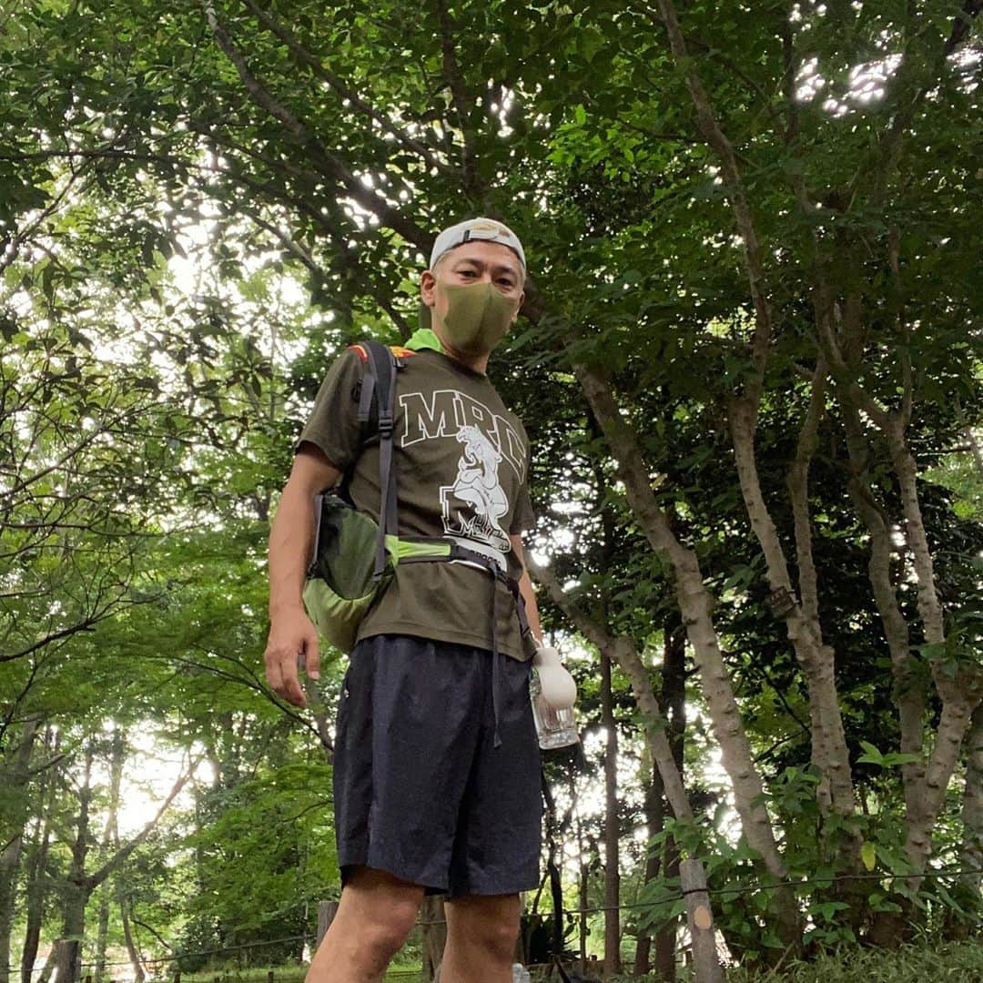 田村亮さんのインスタグラム写真 - (田村亮Instagram)「犬と一緒だとゲリラ豪雨を恐れて、遠出は出来ない。 近くをグルグル。　 #ロンブー#ランニング #ロンブー亮#ロンブー亮バーチャル駅伝#犬ラン」9月10日 17時56分 - ryo_tamura7