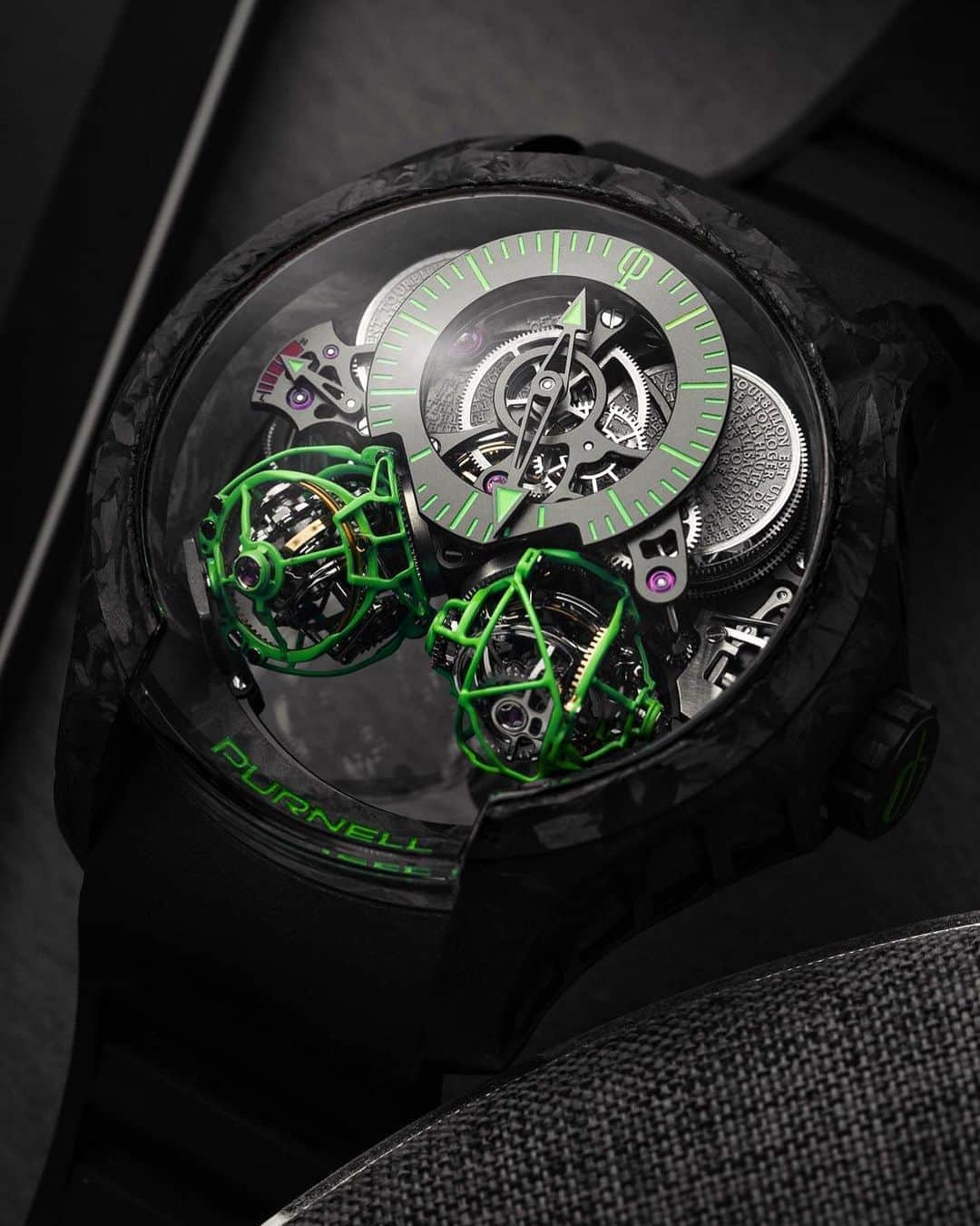 Daily Watchさんのインスタグラム写真 - (Daily WatchInstagram)「The CHF 435,000 @Purnell_Official Escape II Forged Carbon in ultralight case. The movement itself is just 15 grams and feature a “double spherion” which is the world’s fastest triple axis tourbillion 🔍👀 #DailyWatch #Purnell」9月11日 4時01分 - dailywatch