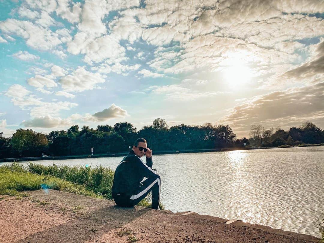 ロビン・シュルツのインスタグラム：「Home Sweet Home 😌」