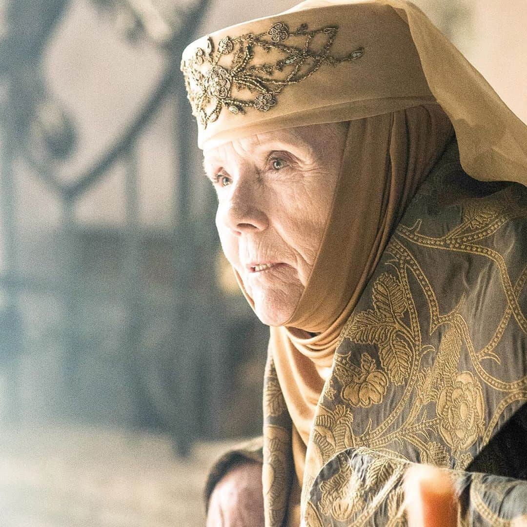 E! Onlineさんのインスタグラム写真 - (E! OnlineInstagram)「'Twas never a badder b*tch in all of Westeros than Lady Olenna Tyrell, who sadly lost her battle with cancer at age 82. The realm will always remember Diana Rigg. 💔 (📷: HBO)」9月11日 4時34分 - enews