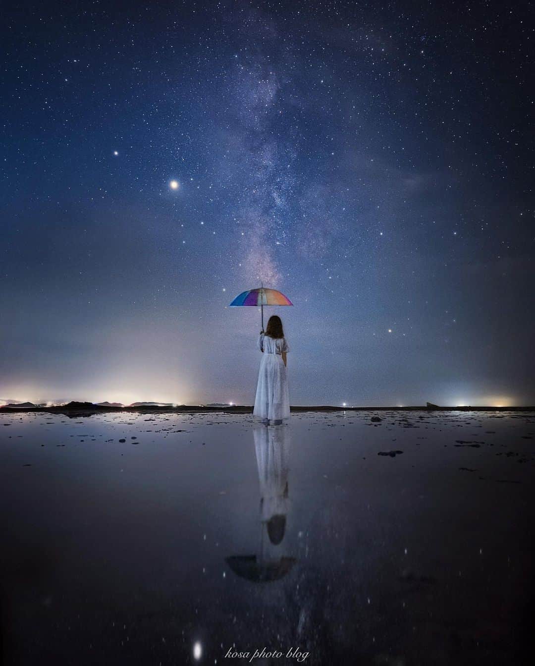 コサさんのインスタグラム写真 - (コサInstagram)「星降る夜に 風もなくて星空リフレクションは最高でした😆 . Location:和歌山 Wakayama / Japan🇯🇵 Date:2020年8月 . #star_hunter_jp #noitenoinstagram #newmilkyway #milkywaychasers #milkywaygalaxy #nankiphoto #天神崎 #たな旅 #insta_wakayama #グッドトリップ和歌山 #visitwakayama #かつらぎーの #art_of_japan_ #tokyocameraclub #dpj_member #IG_PHOS #photo_jpn #ptk_japan #japan_night_view_member #灯りフォト部 #TandDフォトコンテスト2020 #discover #今こそ写真でつながろう #longexposure_japan #sorakataphoto #s_shot #LBJ_Legend #広がり同盟メンバー #Rox_Captures #japan_bestpic_」9月10日 20時12分 - kosa_photo