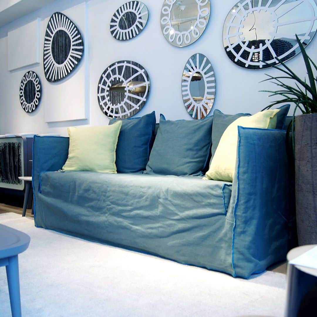 GERVASONI JAPAN / ジェルバゾーニ ジャパンのインスタグラム：「【Products】  Sofa : GHOST 10 Mirror : BRICK 96 / 97 / 98 / 99  【GERVASONI TOKYO】 〒107-0062 東京都港区南青山 6-8-8 Tel:03-6418-5764 Fax:03-3486-5074 営業時間：11:00~18:00(事前予約制) 火・水曜定休   ※ご来店は事前予約制を承っております。前日までにご予約をお願いいたします。 ※新型コロナウィルス感染拡大の状況に応じて営業時間・定休日を変更する場合がございます。 変更があり次第、弊社ホームページおよびSNSにてご案内させて頂きます。  #gervasoni #gervasoni1882 #gervasonijapan #gervasonitokyo #gervasonitour  #paolanavone #interior #interiordesign #madeinitaly #mohebbanmilano #instamood #instagood #picoftheday #archilovers #architecture #archiproducts #productdesign #photooftheday  #ジェルバゾーニ #ジェルバゾーニジャパン #ジェルバゾーニトーキョー #南青山 #東京 #インテリア #イタリア家具 #ソファ #椅子 #テーブル #お洒落さんと繋がりたい #インテリア好き」