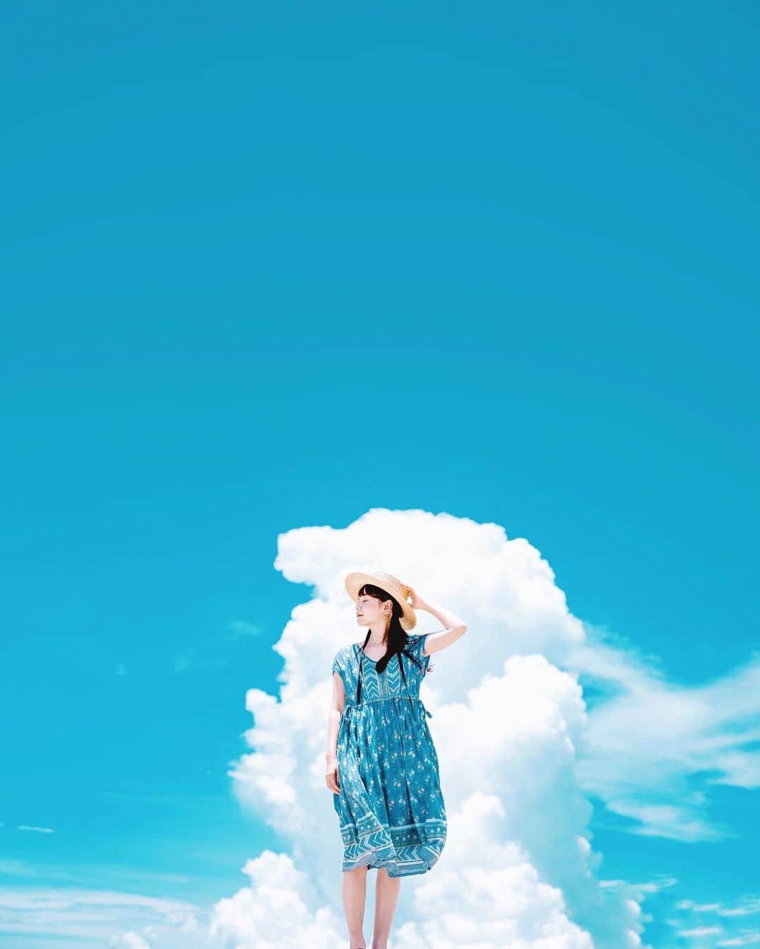 shinichi38のインスタグラム：「﻿ ﻿ Only in dreams 🌤﻿」