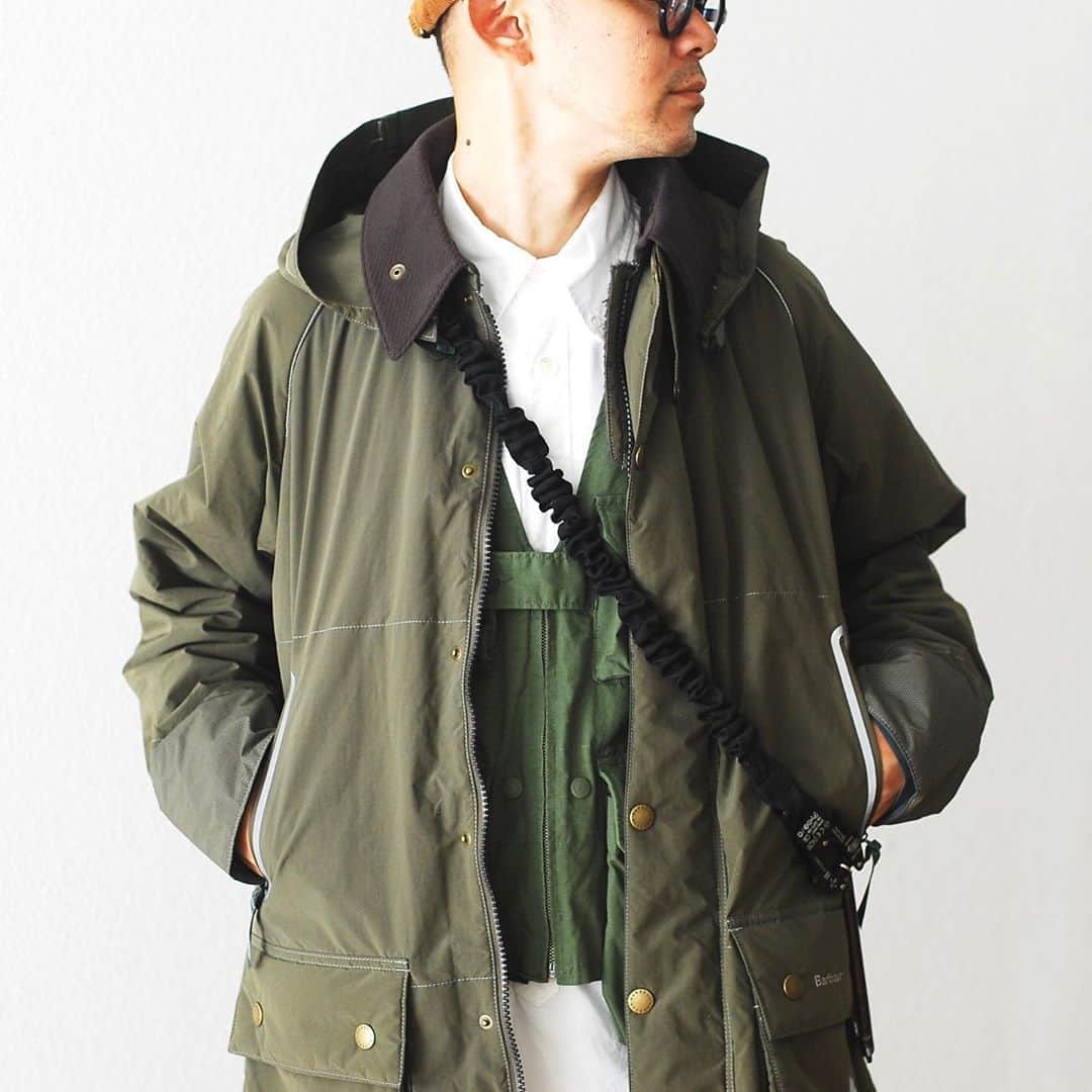 wonder_mountain_irieさんのインスタグラム写真 - (wonder_mountain_irieInstagram)「_ ［Limted Item］ and wander × barbour / アンドワンダー × バブアー "Barbour rip jacket" ¥96,800- _ 〈online store / @digital_mountain〉 https://www.digital-mountain.net/shopdetail/000000012313/ _ 【オンラインストア#DigitalMountain へのご注文】 *24時間受付 *15時までのご注文で即日発送 *1万円以上ご購入で送料無料 tel：084-973-8204 _ We can send your order overseas. Accepted payment method is by PayPal or credit card only. (AMEX is not accepted)  Ordering procedure details can be found here. >>http://www.digital-mountain.net/html/page56.html _ #andwander #barbour #アンドワンダー #バブアー _ 本店：#WonderMountain  blog>> http://wm.digital-mountain.info/blog/ _ 〒720-0044  広島県福山市笠岡町4-18  JR 「#福山駅」より徒歩10分 #ワンダーマウンテン #japan #hiroshima #福山 #福山市 #尾道 #倉敷 #鞆の浦 近く _ 系列店：@hacbywondermountain _」9月10日 21時02分 - wonder_mountain_