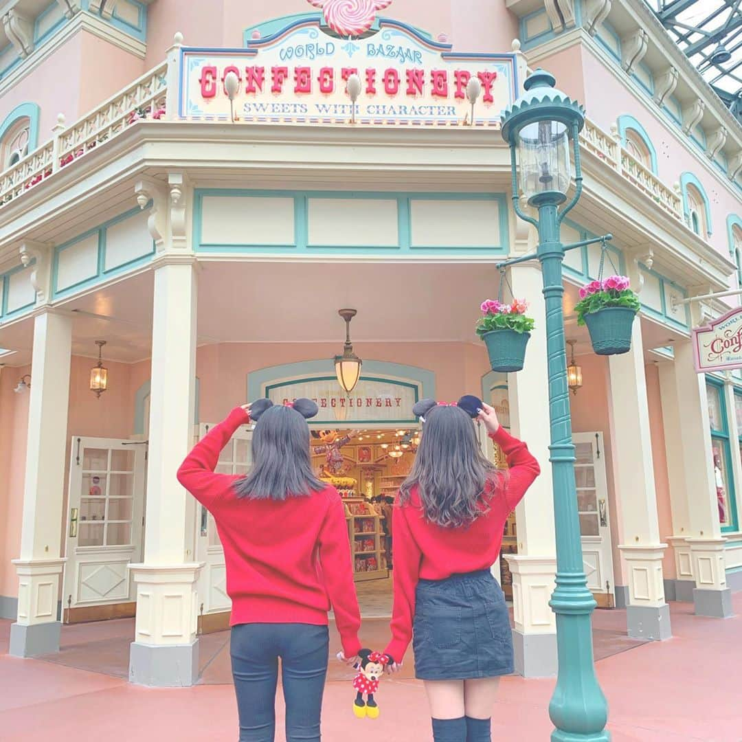 れなさんのインスタグラム写真 - (れなInstagram)「. #disney #disneyland #disneygram #disneyphoto #ディズニー #東京ディズニーランド #ディズニー写真部 #confectionery #ワールドバザール #dオタ #ミニー #minniemouse #雰囲気 #雰囲気好きな人いいね #いいね #instagram #instagood #instalike #lll #l4l #ロザリオクロス #rosariocross #アイドル」9月10日 20時58分 - rena_rosario_c