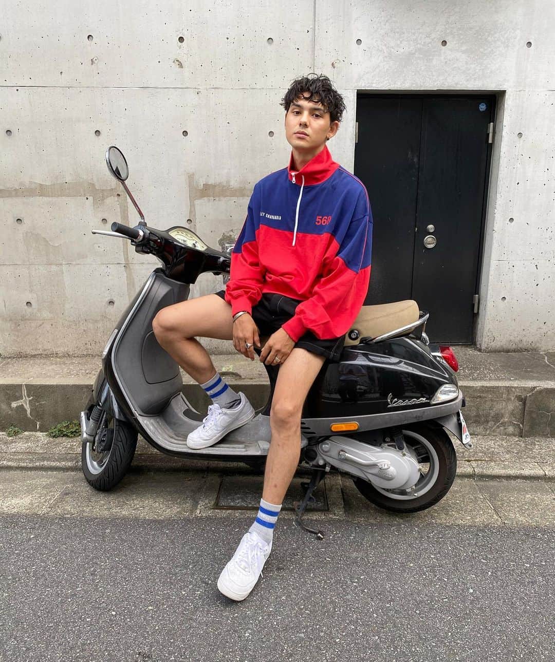 のインスタグラム：「鬱陶しい髪の毛にサヨナラ。 New hair style🤡❤️✌🏼」