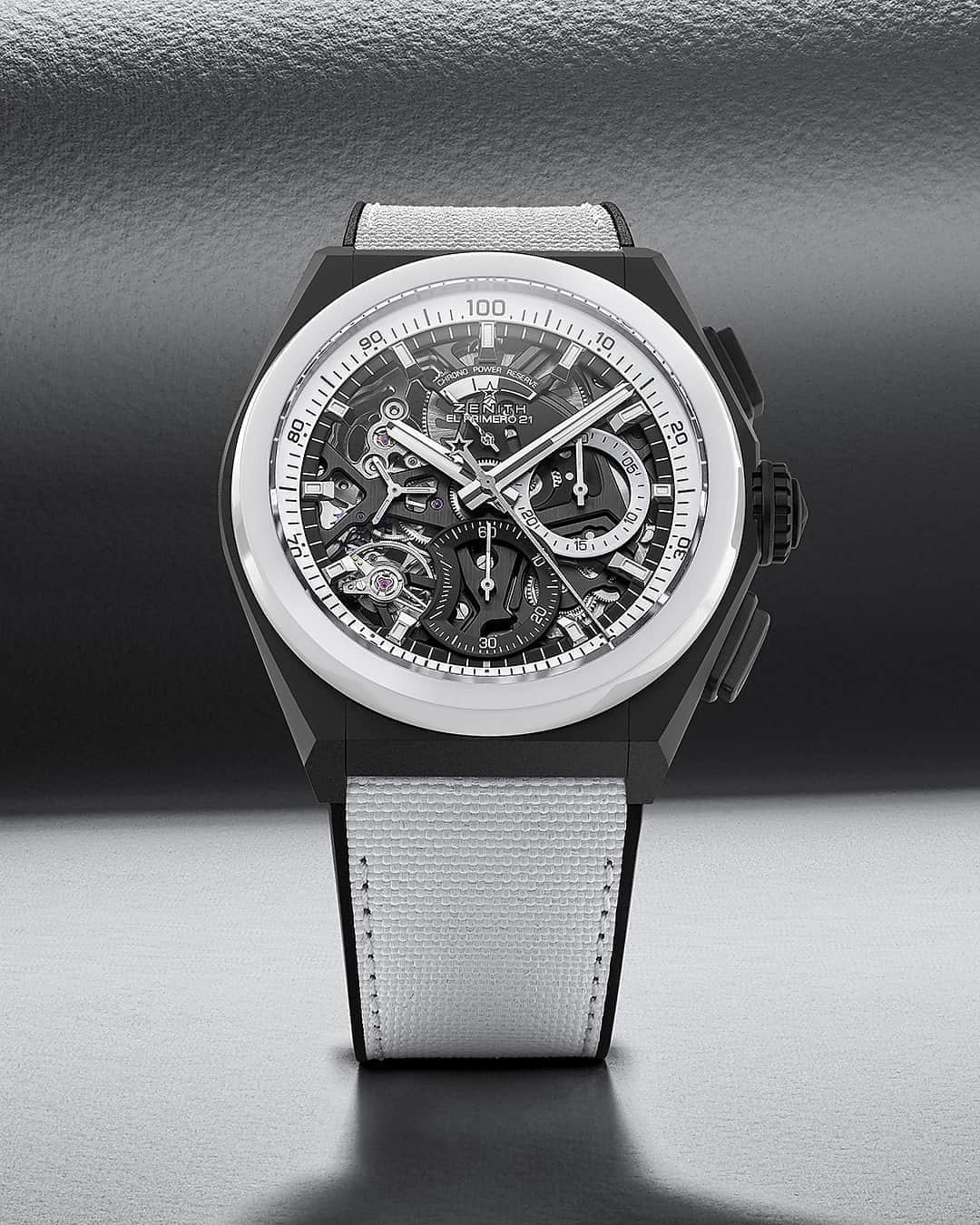 ゼニスのインスタグラム：「#Defy21: Even bolder without colours. Introducing the DEFY 21 Black & White in starkly contrasting tones of ceramic. Available exclusively on the Zenith online boutique and physical boutiques.  #Zenith #ZenithWatches #Watches #Watch #Watchesofinstagram #Watchfam #WatchoftheDay #Luxury #WatchAddict #Watchcollector #Horology #DailyWatch #ElPrimero #Chronograph」