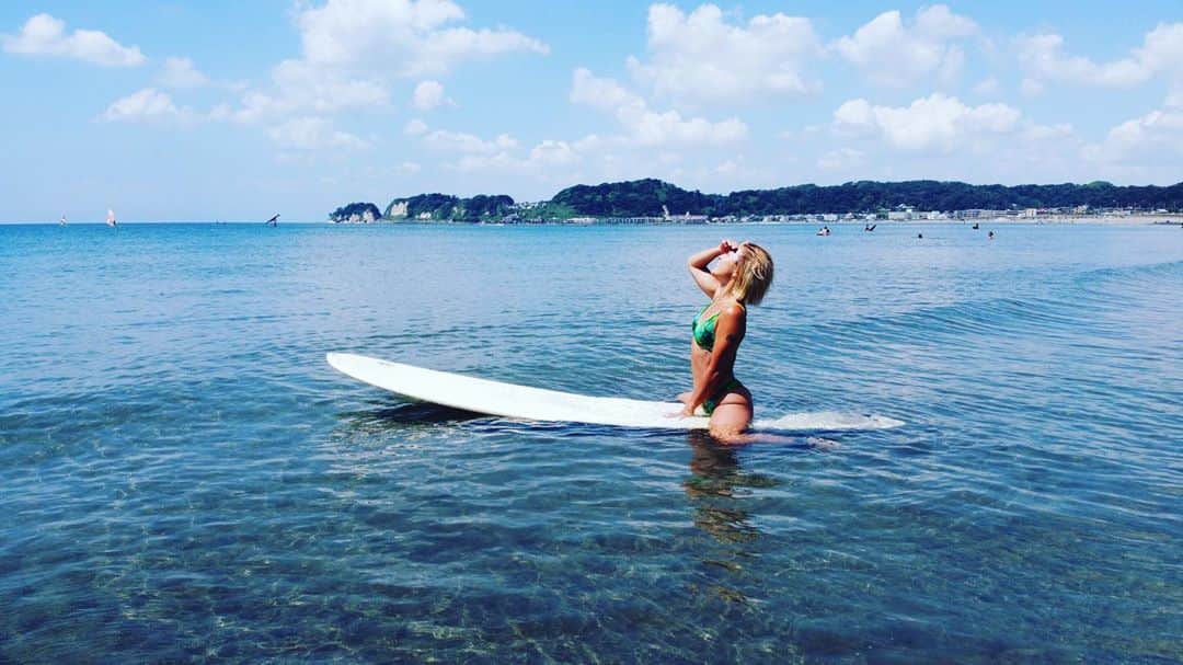 Nazukiさんのインスタグラム写真 - (NazukiInstagram)「🏄‍♀️ꌚꌈꋪꊰꀤꂚꍌ 🏄‍♀️  ドローン撮影楽しかった ✌️✌️✌️  #surf #surfing #surfinglife #surfgirl #mamalife #lifestyle  #beach #サーフィン　#サーフ　#サーフガール」9月10日 21時04分 - nazuki_08