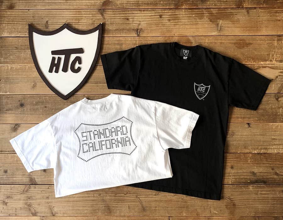 のインスタグラム：「HTC × Standard California 20th Anniversary Shield Logo T  #standardcalifornia #スタンダードカリフォルニア #california #htc #hollywoodtradingcompany #anniversary #アニバーサリー #20th #komy #komyart #madeinusa #madeincalifornia #tshirt #tシャツ #tee」