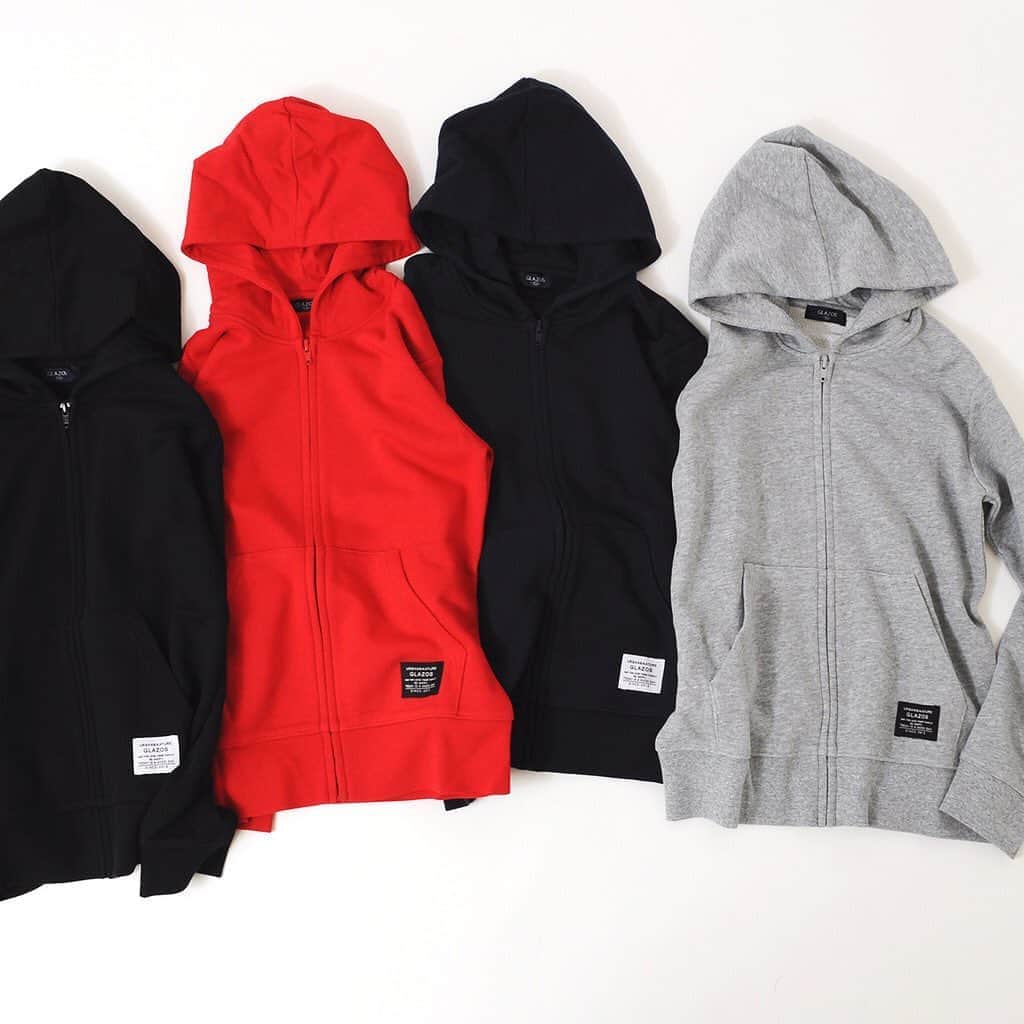 GLAZOSのインスタグラム：「. #new items GLAZOS新作入荷しております◎ . 9月に入り、少しずつですが 日が落ちるのも早くなってきて ちょっとずつ　秋の気配を感じますね🍇 . 無地のGLAZOSらしいハードパーカーや 早くもアウターなど入荷してきております◎ . ぜひサイトの方チェックしてみてください～ . . . #glazos #kidsootd #kidsfashion #kidscoordinate #kidsfashion #kids #mensfashion #mensstyle #boy #おそろいコーデ #兄弟 #小学生コーデ #小学生男子 #おでかけコーデ #中学生男子 #小5 #小6 #キッズファッション #男の子ママ #男子 #小学生 #新作 #秋 #fall #wear」