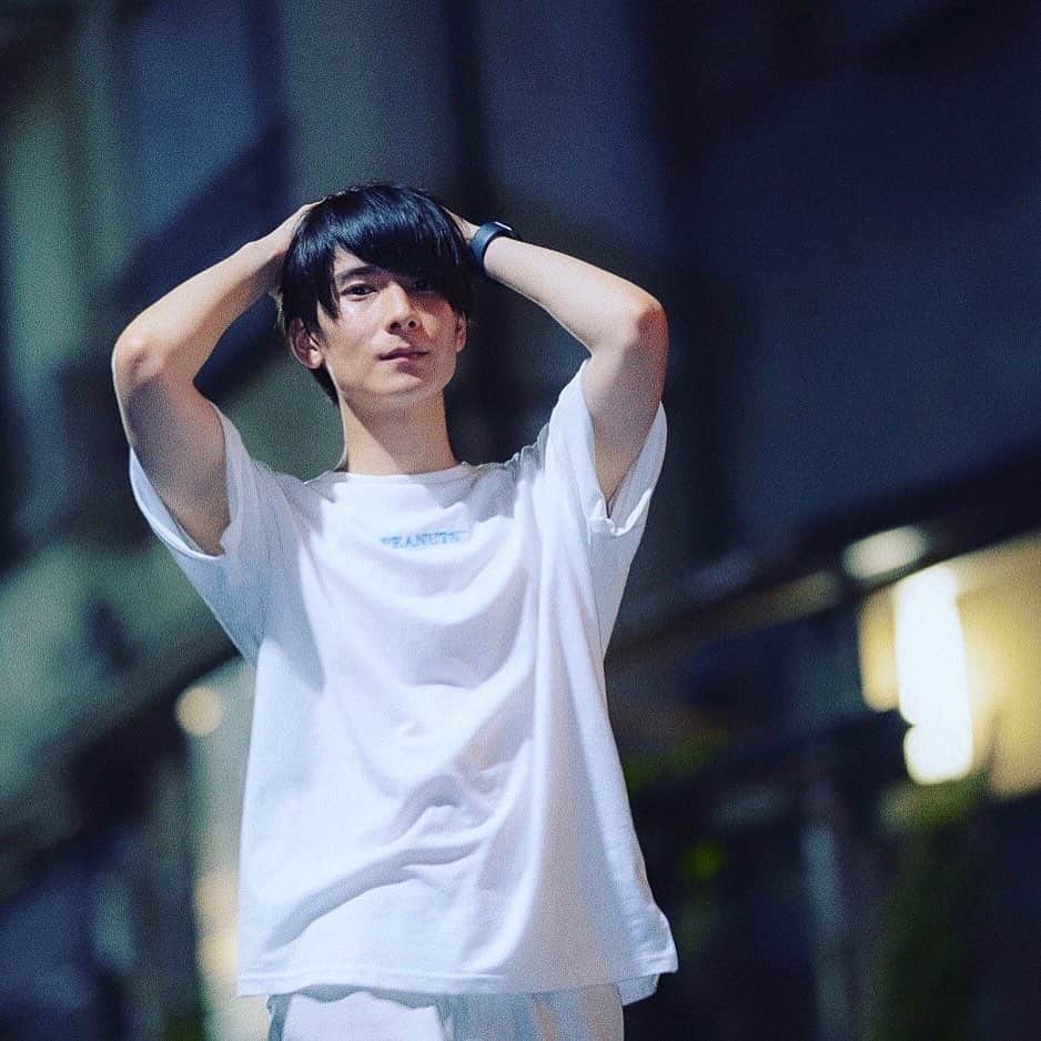 朝田淳弥のインスタグラム：「あたま🙆‍♂️  背景が合成みたいにボケてる。」