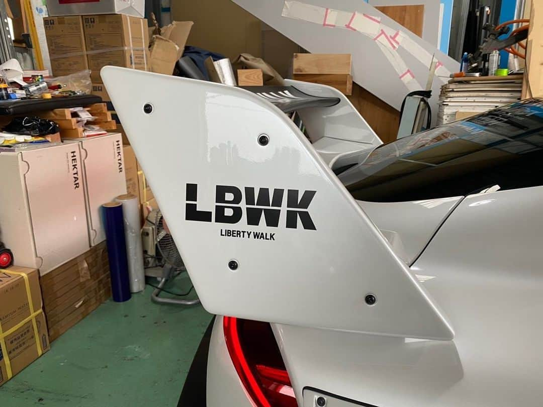 Wataru Katoさんのインスタグラム写真 - (Wataru KatoInstagram)「LBWK  LB★SUPER SIHOUETTE WORKS TOYOTA SUPRA 90😊  @thxandco_kanazawa  @__toyota_supra__  @toyota_jp  @toyotausa  @toyotaracing  @toyota  @libertywalkkato  #libertywalk #toyotasupra #supra #widebody #drift #lbworks #airrexsuspension  #fiexhaust  #yokohamatire  #bride  #ltmw #usa #lbwk #lbperformance #yokohamatire  #toyota #toyotasupra90」9月10日 22時13分 - libertywalkkato