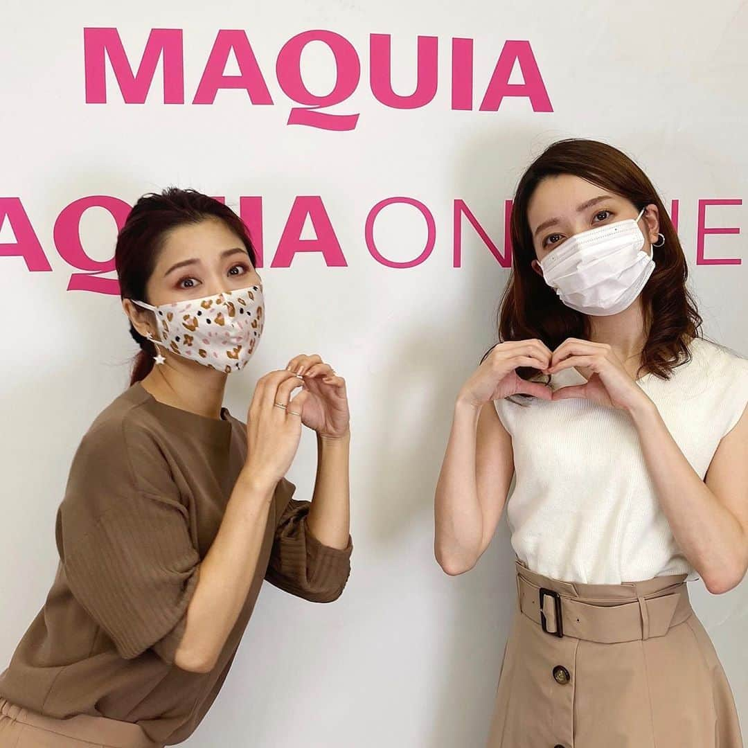 MAQUIA ONLINEさんのインスタグラム写真 - (MAQUIA ONLINEInstagram)「#マキアインスタライブ 💓マスクでも崩れにくいベースメイク&プチプラコスメで秋メイク✨ ㅤㅤㅤㅤㅤㅤㅤㅤㅤㅤㅤㅤㅤ 今夜もご視聴いただきありがとうございました😊マミ様(@mamiset)流の「マスクリンクメイク」いかがでしたか❓マスカラを上下で色分けして塗り、秋らしさを出すカラーテクニック、ぜひ真似してください👁✨アーカイブはIGTVに💁🏻‍♀️ 本日のモデルはマキア公式ブロガーMoeさん(@quad_salchow)でした💓 ㅤㅤㅤㅤㅤㅤㅤㅤㅤㅤㅤㅤㅤ ▼ご紹介した製品 ＜ベースメイク＞ 🔶下地 エトヴォス ミネラルインナー トリートメントベース 25mL SPF31・PA+++ 4,500円 2020年9月16日(水)発売 🔶ファンデーション KANEBO フュージョンフィット ウェア SPF27 PA＋＋ 全8色 各30mL ￥6000 9/4より発売中 🔶パウダー KANEBO スムース フェザリー パウダー ￥4000 ㅤㅤㅤㅤㅤㅤㅤㅤㅤㅤㅤㅤㅤ 🔶アイシャドウ エテュセ アイエディション （カラーパレット）04. オレンジブラウン ￥1400 ㅤㅤㅤㅤㅤㅤㅤㅤㅤㅤㅤㅤㅤ 🔶アイライナー サナ エクセル スキニー リッチライナー RL04 ￥1300 ㅤㅤㅤㅤㅤㅤㅤㅤㅤㅤㅤㅤㅤ 🔶マスカラ （下まつげ）エテュセ アイエディション＜マスカラ＞02 ￥1200 （上まつげ）サナ エクセル ロング&カラー ド ラッシュ LC04 ￥1500 ㅤㅤㅤㅤㅤㅤㅤㅤㅤㅤㅤㅤㅤ 🔶アイブロウ サナ エクセル スタイリングパウダー アイブロウ SE03 ￥1300 エテュセ アイエディション<ブロウマスカラ> 03 ￥1200 ㅤㅤㅤㅤㅤㅤㅤㅤㅤㅤㅤㅤㅤ #インスタライブ #マキアインスタライブ #マミ様 #マミ様メイク #マスクメイク #プチプラコスメ #プチプラ #エテュセ #エクセル #エトヴォス #KANEBO #マキア #マキアオンライン」9月10日 22時52分 - maquia.magazine