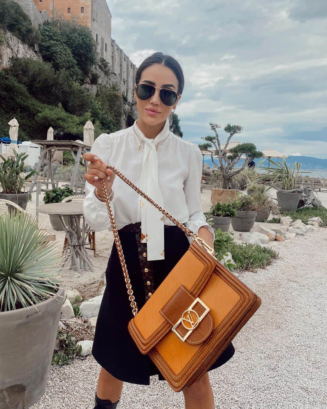 Tamara Kalinicさんのインスタグラム写真 - (Tamara KalinicInstagram)「Arrived in South of France with @louisvuitton - stay tuned for more #lvparfums」9月10日 22時57分 - tamara