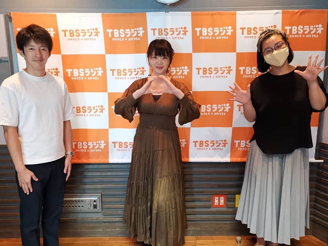 のインスタグラム：「#いきものがかり のボーカル #吉岡聖恵 さんがきてくれました！  #生活は踊る #おつまみレシピ」
