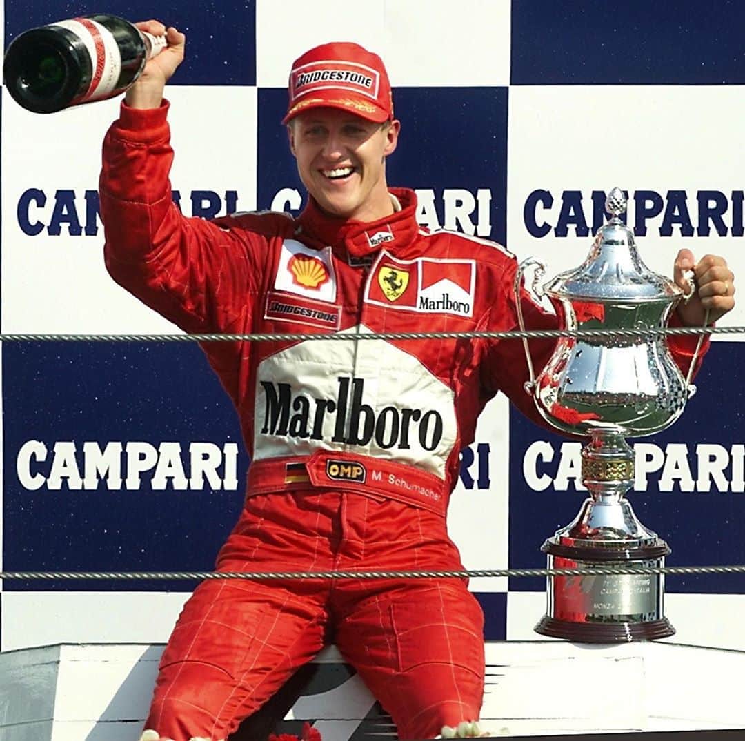 ミハエル・シューマッハさんのインスタグラム写真 - (ミハエル・シューマッハInstagram)「The start of a winning streak which finally brought the driver‘s and constructor’s title for @scuderiaferrari - #OnThisDay in 2000, Michael wins the Italian Grand Prix in @autodromonazionale_monza. Not even one month later he is crowned @f1 world champion. #KeepFighting 🏎  Michael gewinnt in Monza, heute vor 20 Jahren, und holt sich und Ferrari keinen Monat später endlich den WM-Titel. #ForzaFerrari」9月10日 23時21分 - michaelschumacher