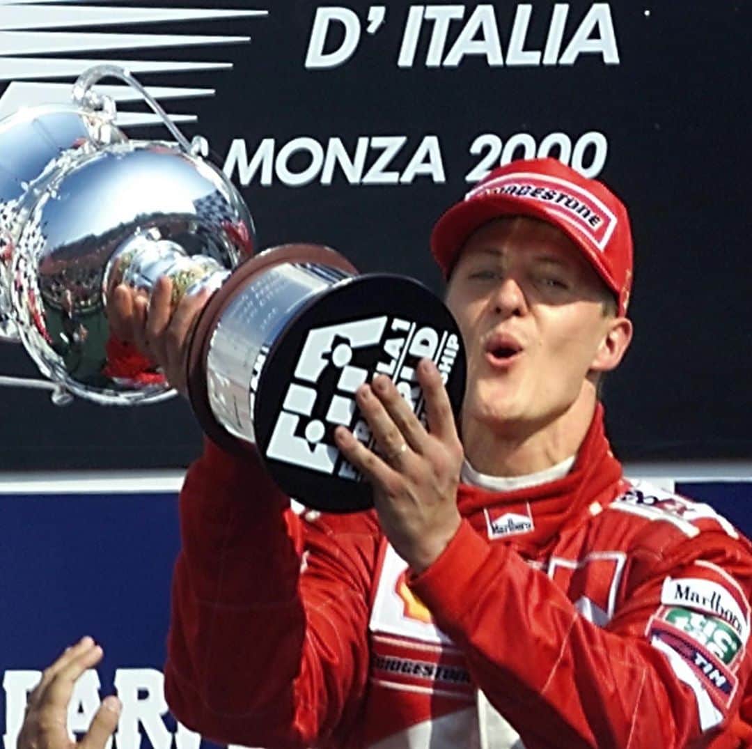ミハエル・シューマッハのインスタグラム：「The start of a winning streak which finally brought the driver‘s and constructor’s title for @scuderiaferrari - #OnThisDay in 2000, Michael wins the Italian Grand Prix in @autodromonazionale_monza. Not even one month later he is crowned @f1 world champion. #KeepFighting 🏎  Michael gewinnt in Monza, heute vor 20 Jahren, und holt sich und Ferrari keinen Monat später endlich den WM-Titel. #ForzaFerrari」