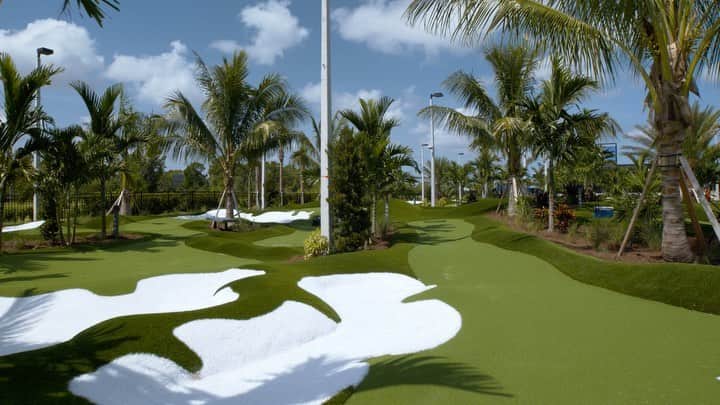 タイガー・ウッズのインスタグラム：「@TGR.Design’s first synthetic putting courses at @Popstroke Fort Myers are opening this Saturday, September 12th, at 10 a.m. Here is a sneak peek of this exciting location.」