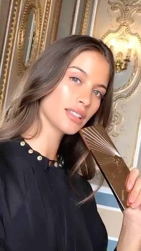 デシレ・コルデロ・フェレールのインスタグラム：「Make up 💄✨ @ctilburymakeup @ginomateus」