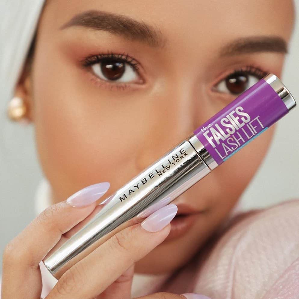 Maybelline New Yorkさんのインスタグラム写真 - (Maybelline New YorkInstagram)「If you’re looking for a sign that you need a new mascara: THIS IS IT! @viratandia🇲🇨 uses our waterproof #falsieslashlift mascara to get get longer, thicker lashes that last. Tag a friend below that needs to try it! #mnyitlook #regram」9月10日 23時57分 - maybelline