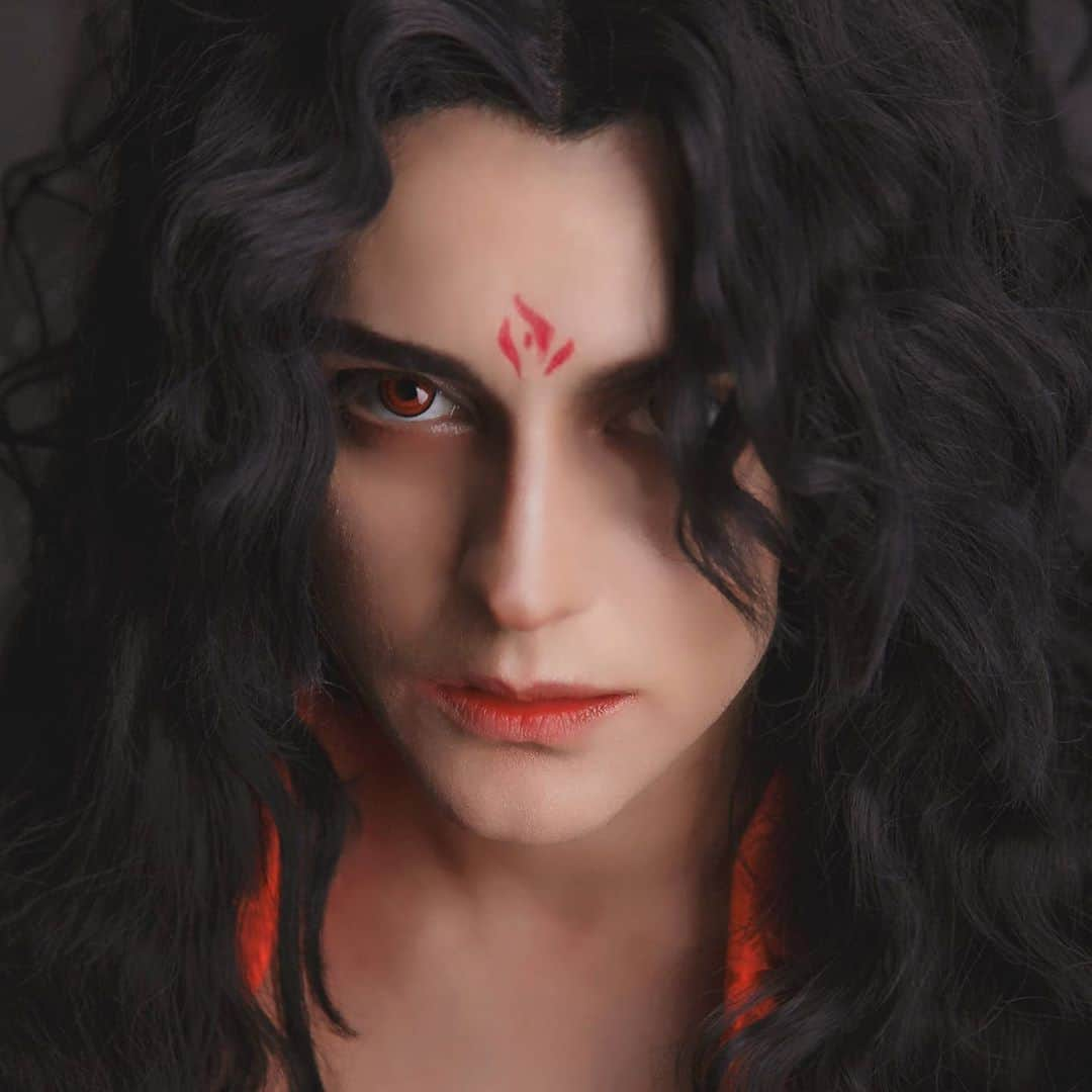 Gesha Petrovichさんのインスタグラム写真 - (Gesha PetrovichInstagram)「Happy Donghua Day😂😂 🌶️Scum Villain Self Saving System🌶️  Ph @diemaru  Wig @geshacos  Me as Luo Binghe @cain_reliant  as Shen Qing Qiu Subscribe for more 👇 Patreon.com/GeshaCos」9月11日 0時02分 - petrovichgesha