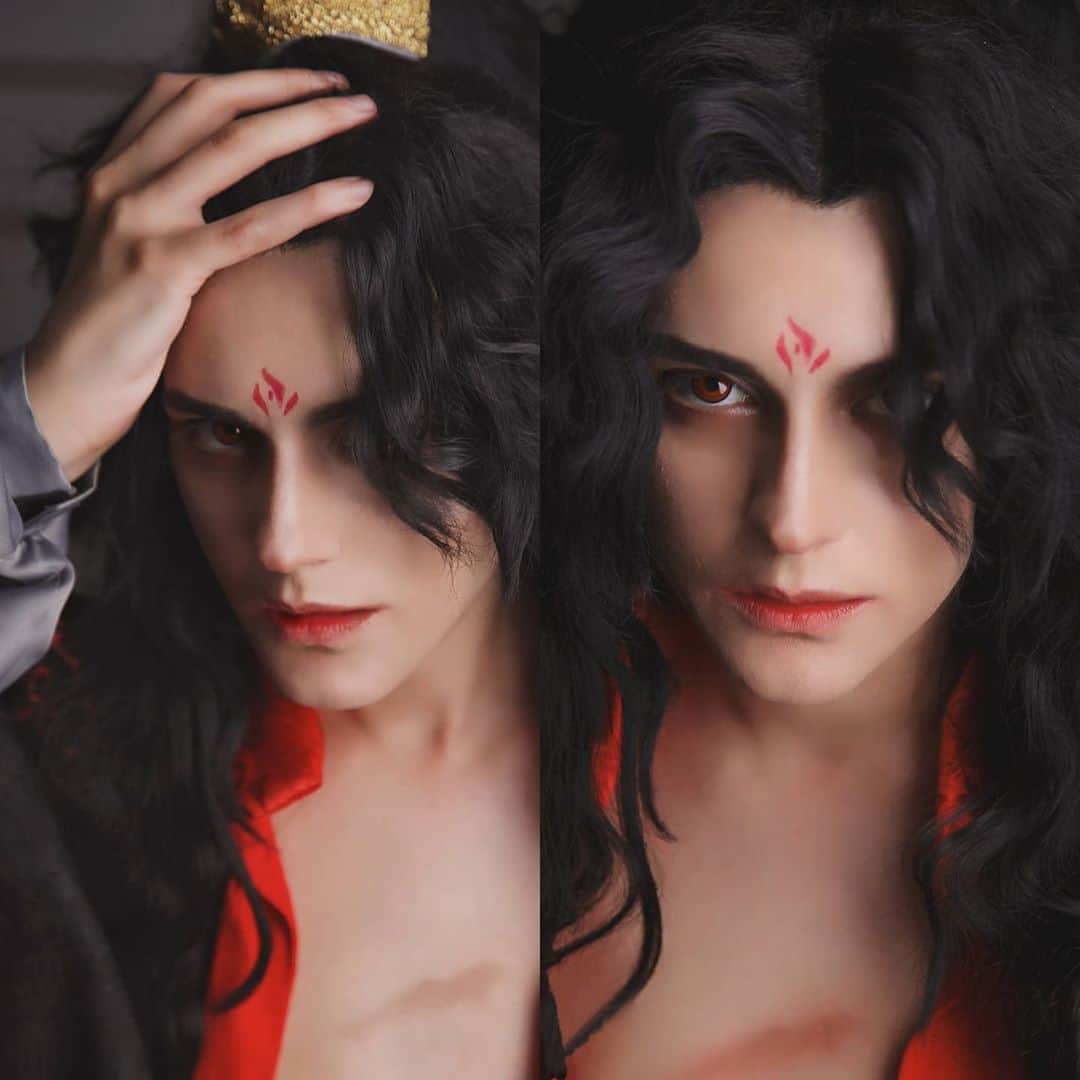 Gesha Petrovichのインスタグラム：「Happy Donghua Day😂😂 🌶️Scum Villain Self Saving System🌶️  Ph @diemaru  Wig @geshacos  Me as Luo Binghe @cain_reliant  as Shen Qing Qiu Subscribe for more 👇 Patreon.com/GeshaCos」